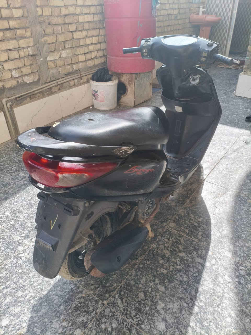 سلام عليكم شباب دراجه يوماها فريز معدل 140 مكينه ناعمه ومكفوله كهربائيات شغاله سلف هندر وصارله 3 اشهر من طالعه من الوكيل سعر 900وبيه مجال حگ الجيه التواصل خاص او ***********
