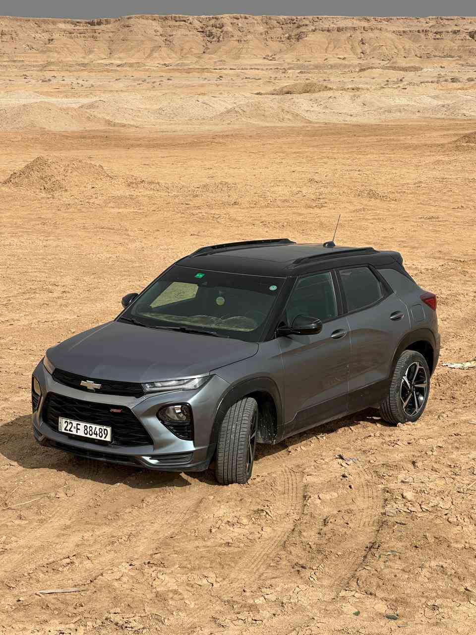 حادث بنيد مرجع( ضربة خفيفة )
الباب الايسر الخلفي مبدل فقط نظيفة جدا وعملية 
فول مواصفات 

سيارة تجمع الشكل الرياضي ويا الراحة والاعتمادية 💯
محرك 1.3 تيربو اقتصادي وقوي بنفس الوقت، مناسب للمدينة والسفر 🚗
دفع أمامي أو رباعي يطيك ثبات وثقة بالطريق
تصميم RS رياضي بجنوط 18 ولمسات سوداء تخليها تبرز بكل مكان 😎

من ناحية الراحة 👌
❄️ تكييف الكتروني  قوي يبرد بسرعة حتى بحر الصيف
🔥 تدفئة الكتروني ممتازة للشتاء وتوزيع هواء متوازن
🎛️ تحكم إلكتروني بالحرارة لراحة السائق والركاب
🪑 مقاعد مريحة للمشاوير الطويلة
🔇 عزل زين يقلل الضجيج ويخلي القيادة هادئة

📱 شاشة حديثة تدعم Apple CarPlay وAndroid Auto
🔒 أنظمة أمان متقدمة
✅ سيارة عملية، أنيقة، وتناسب الاستخدام اليومي بكل الفصول
 السعر ١٤٠$

***********
