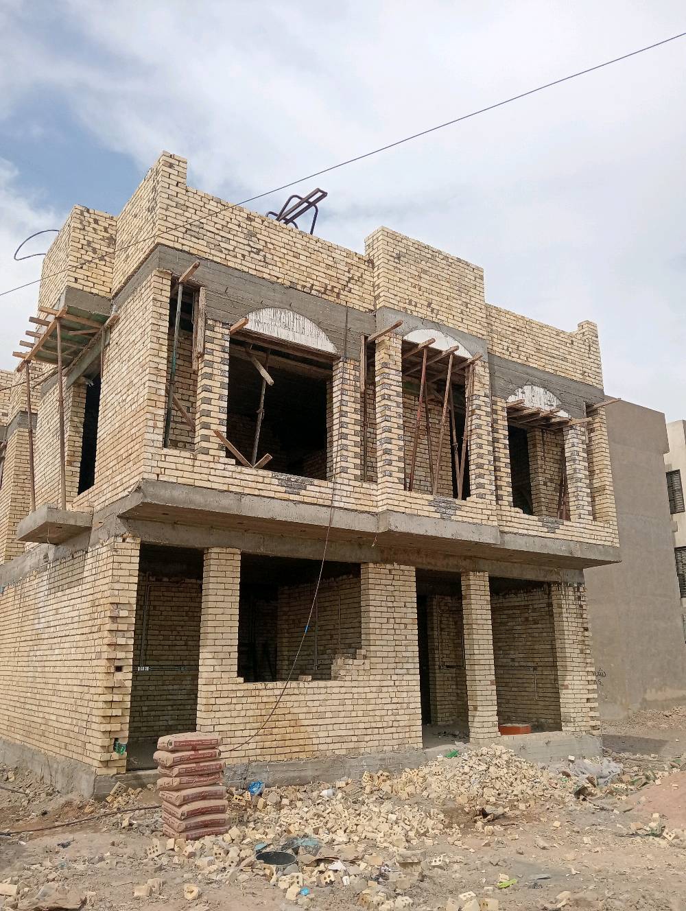 كادر بناء مصري شغل درجه اولى تسليم مهندس أسعار مناسبة للجميع مصدقيه بالمواعيد ***********بي وتساب