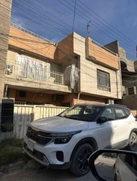 للبيع قطعة ارض مساحة 50م في منطقة حي البنوك خلف شارع الكنيسة الواجهه 6...