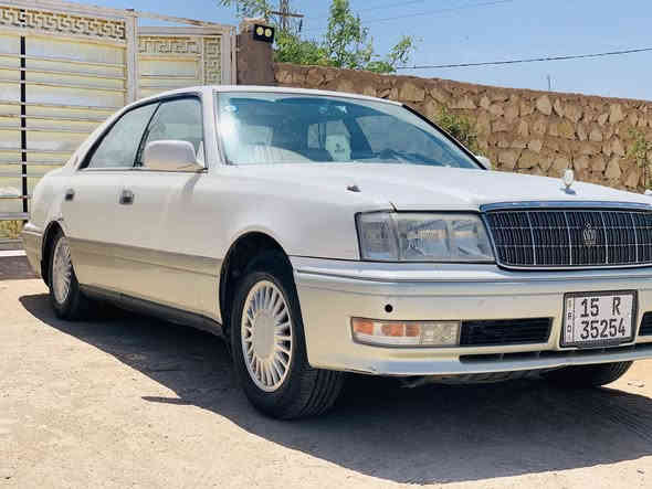 سلام عليكم 
راس ثور مديل ١٩٩٦ 
سيارع يرادلها تعمير  
سعر ٩٠ وبيها مجال 
رقم انبار بسمي  
اتصال ***********
