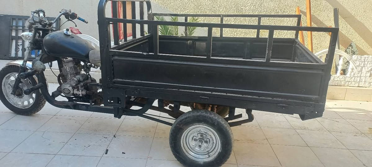 ستوته ادوات سعر ٥٠٠ وبيه مجال قليل بصره اب الخصيب شاصي مكفول***********
