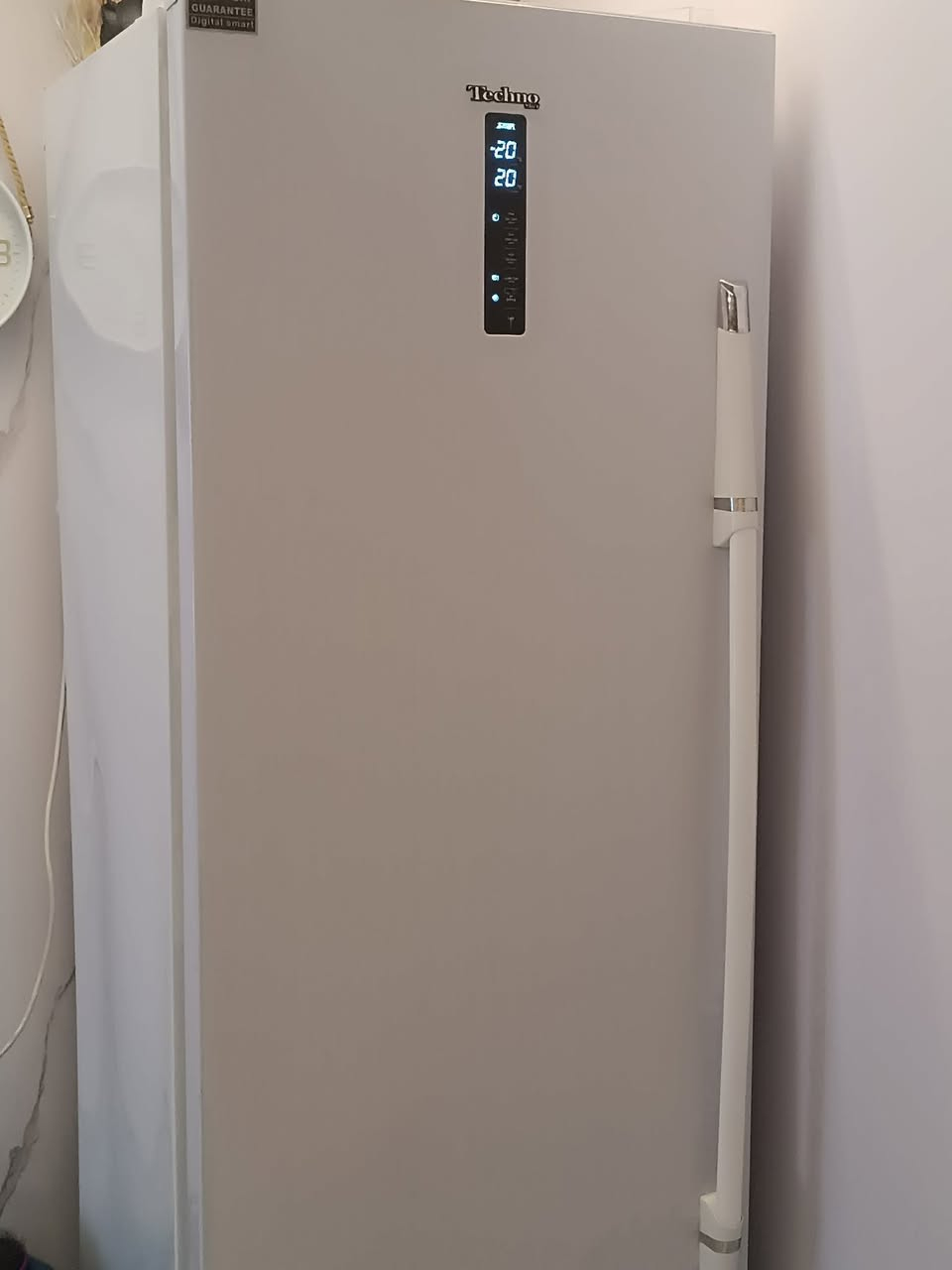 مجمده عامودي يومين شراي جديد جديد مكان كلار 
***********
