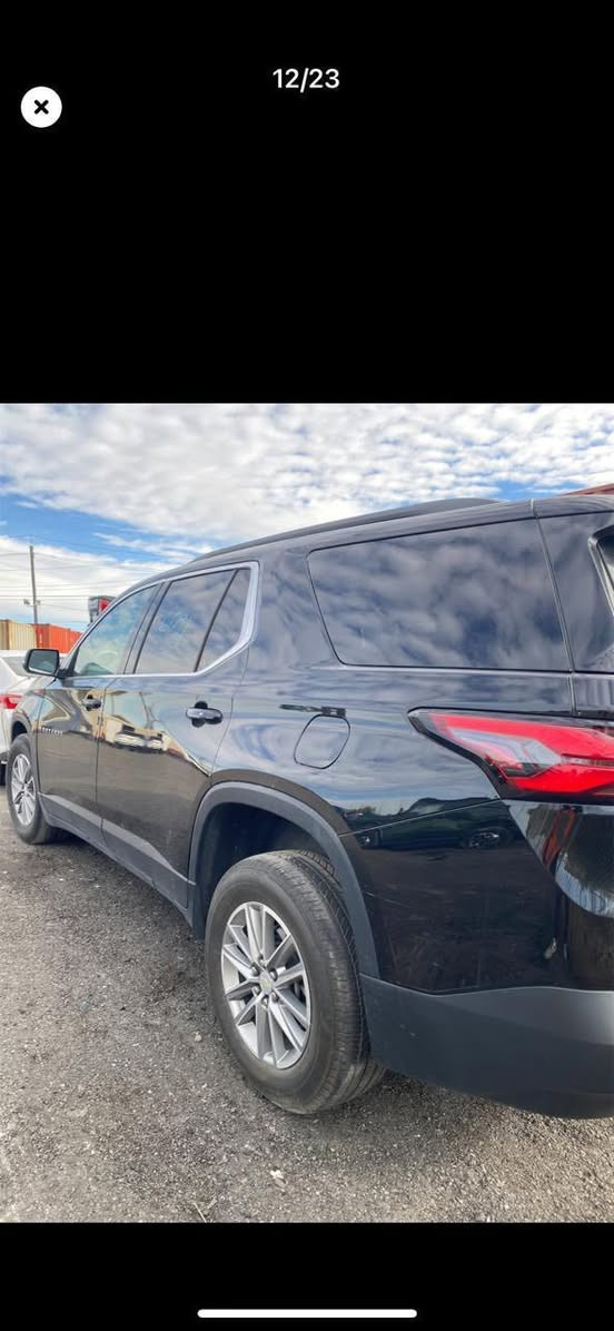 السلام عليكم ترفلس موديل 2023
مواصفات Lt  معروفه 

مفتاح التشغيل بصمة وتشغيل عن بعد 

3 قطع تبريد 

5 بصمات ابواب 

صندوق كهرباء

فور ويل  

كشانات الامامية كهرباء 

تدفئة بالكشنات 

تدفئة مقود 

سايد بريك بصمة 

شاحن موبايل واير ليس 

مخارج UBS

رادار امامي + تحديد مسار 

رادار جانبي نظام النقاط العمياء 

اشارة بالمرآة 

شاشة قاصة تدعم نظام الاندروي

كشافات امامية زنون 

حجم الاطارات 18 انج ويل كب 

حجم المحرك 6 سلندر  3600 

ناقل الحركة 9 نمر 

تخم تاير جديد

عداد المسافات الحالي 140Km

السيارة رقم ميسان الجديد انكليزي 

جميع صور المزاد مرفقة بالمنشور 

السعر اتصل وتدالل ***********
