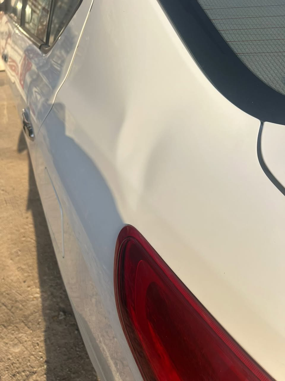 نيسان صني مديل 2024 
ماشيه 67 الف 
كفاله عامه ماعده الضربات الي بيها موضحه بلفيديو والصور 
السعر 123 وبيها مجال 
رقم ***********
مكاني البصره طوبه والنخيل
