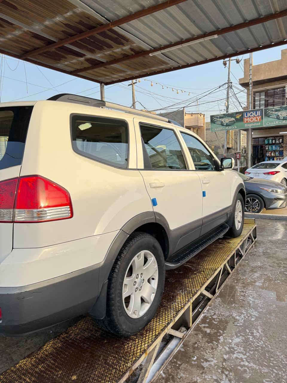 السلام عليكم للبيع كيا مهافي موديل 2012 خليجي مكفوله من الصبغ و البارد  رقم بغداد أنكليزي المكان بغداد ***********
