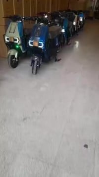 من شركة الهدهد ارقى انواع الدراجات ٦بطاريات ملف٣٥٠٠ سرعه١٢٥ متوفر جمله...