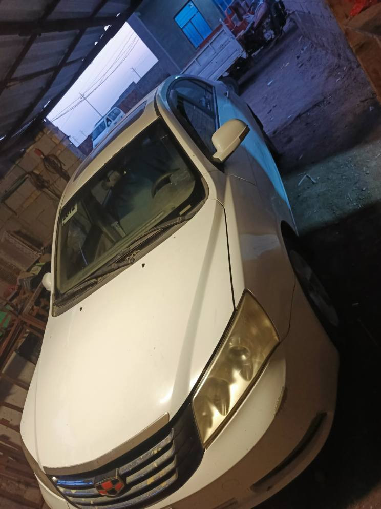 سلام عليكم ام كراند2012للبيع بيه الكير ميشي مسافه ويبوش محرك مكفول بس الكير يفصل مسافه وفصل سعر 38مكان ميسان ***********
