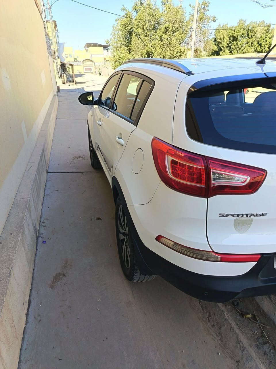 سبورتج 2014 نجف مكفوله من الصبغ والتبديل بيه بارد قليل كير محرك تبريد حداديه مكفولات عارضه 148 وبيه مجال قليل مكاني نجف *********** النجف, العراق
