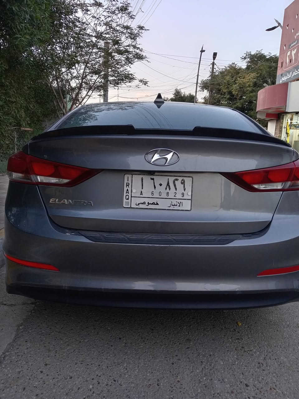 لون: رمادي
الوارد: أمريكي 🇺🇸
الحالة: نظيفة جدًا ✔️
الضرر: خفيف جدًا — حادث الجاملغ الخلفي جهة السائق فقط
الممشى: 75,000 ميل

💵 السعر: 135$ (قابل للتفاوض البسيط للجادين)

سيارة اقتصادية، مريحة، ومحافظة، مناسبة للاستخدام اليومي.
مكان السياره الانبار الرمادي
للجادين فقط التواصل
***********
