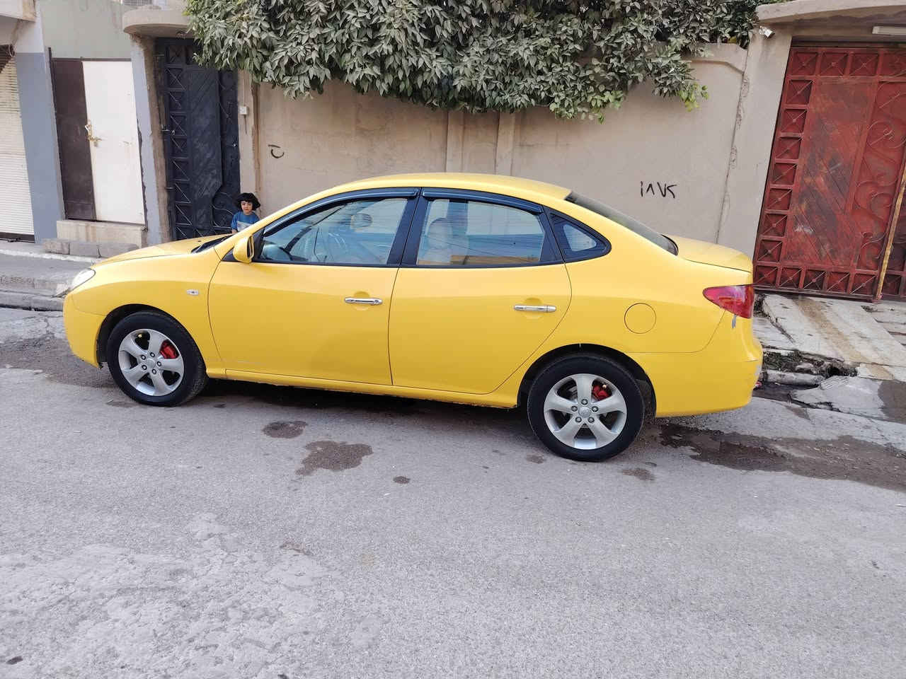 السلام عليكم افانتي مديل ٧ رقم واسط بسمي لغود شواصي تكم سقف كفاله عامه مكينه كير شرط طخم جديد كلو تخم تاير هيتر كشنات مري شفط فول بدون سلايت س ١٠٥ وبيها مجال شي قليل 
***********
