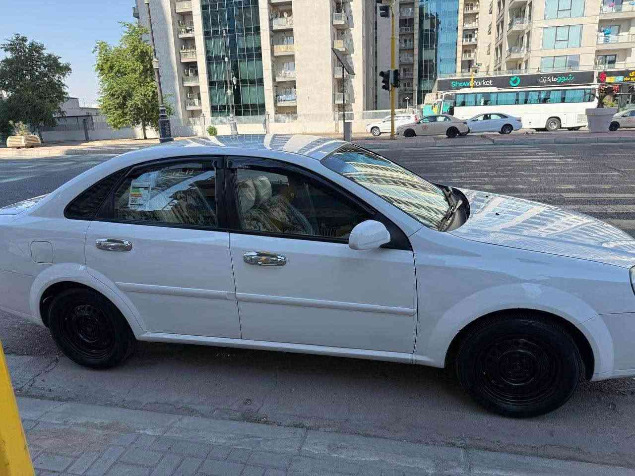 ئۆپترا ٢٠١٢ گیر عادی گيرو مەکینە بەشەرت سەنەوی تا ٢٠٢٨ تازەیە یەک دەرگای گۆراوە بۆنیتیش بستیک سبوخە  بی ژوری یەک دوو شوینی تەعدیلی گجکەی  هەیە ٤ تایەی تازەیە شاشە ئایپادە ١٨٠٠٠٠ رۆشتوە رەقەم باریک سەیارەکە زۆر خاوین ماوەتەوە شوين هەولیر سعری ٨٢ مەعامەلە *********** أربيل, العراق
