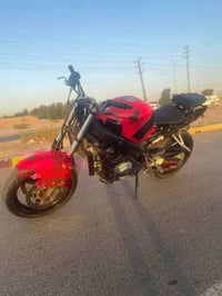 F4i • دراجة • كوت