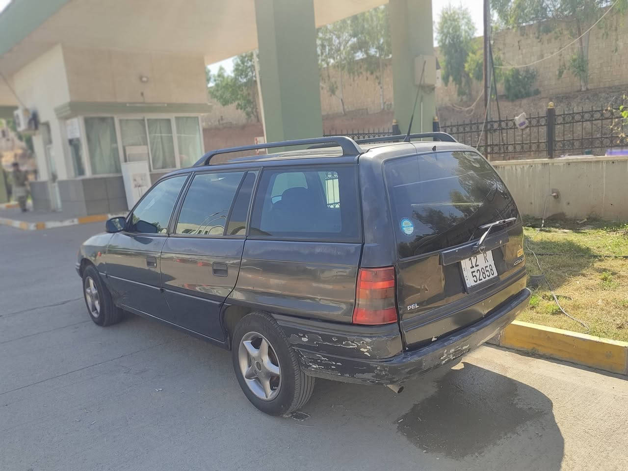 استر شتيشن محرك 20 
موديل 95
سياره فول توماتيك وضع شركه لا ضبغ لا دوائر 
سياره جاهز تبريد بس يعوز غار 
سياره باسمي هز وسنويه جاهز الى 2031
سعر 55$  . كابون بنزين بيه


**إذا كنت صاحب هذا الإعلان وتريد حذفه لأي سبب، رجاءا أرسل رسالة إلى الدعم الفني**