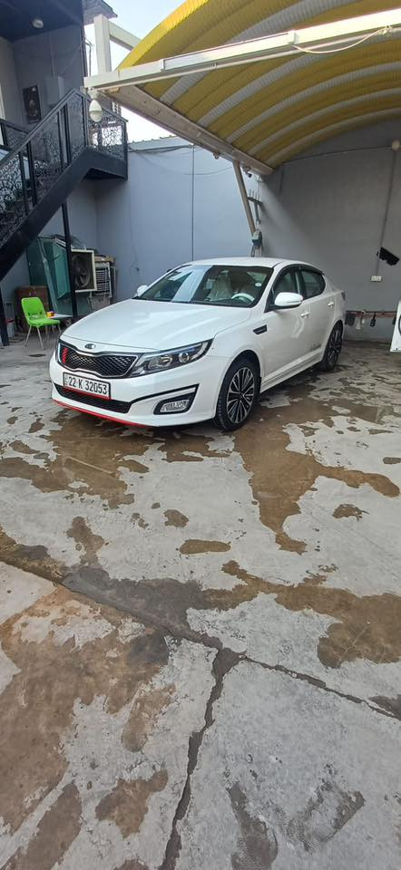 السلام عليكم للبيع اوبتما ٢٠١٤ خليجي نص مواصفات السياره رقم اربيل الجديد بأسمي تحويل ثاني يوم محرك ٢٤٠٠ دوش جديد مبدله سياره بيها قطع صبغ ابيعك حزام لامعجون ولاتبديل شرط اثر بطش  السياره جاهزه مناقصها شي السعر١٢٨ ورقه وبيها مجال ***********
