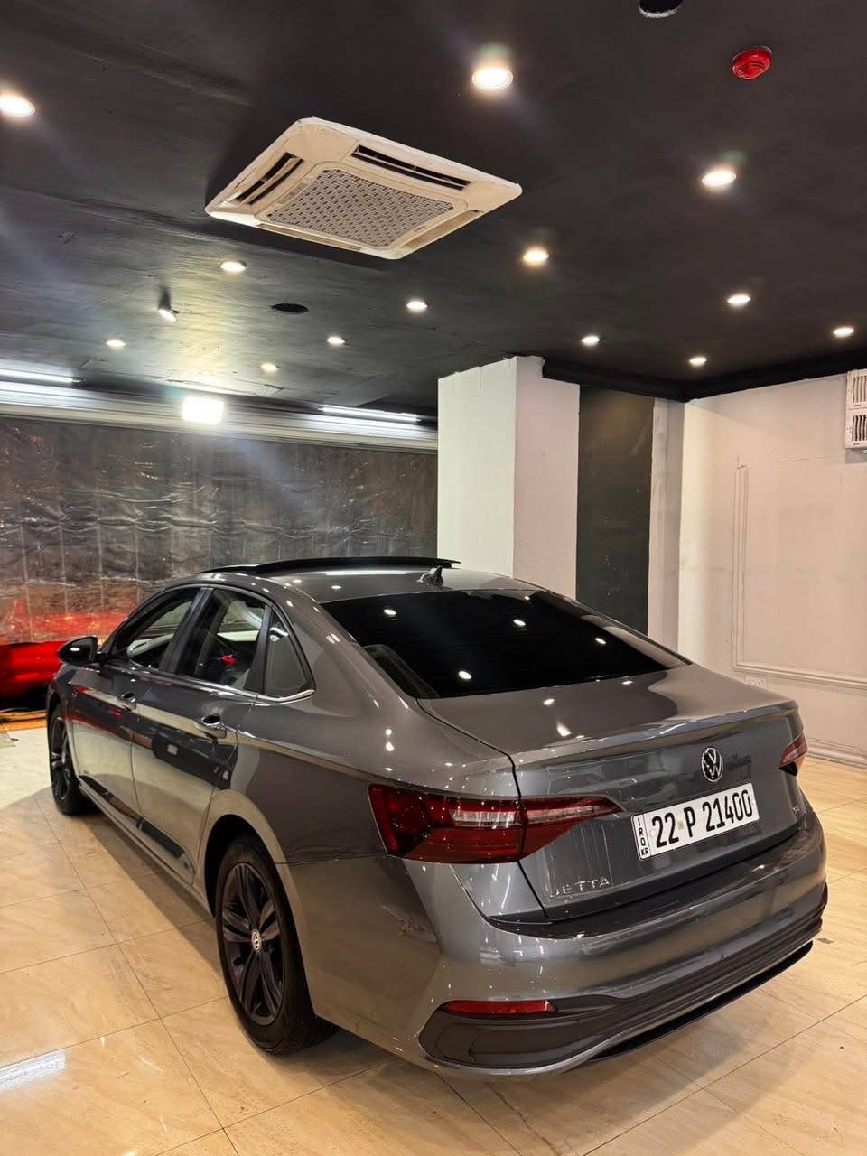 Volkswagen jitta 2023 se+                    بوفروشتن مةكينة ١٥ توربو فوول مواسةفاتة پانوراماية بةسمةية شةغالة گيچ ئةليكتروني گيچ ٧ رةنگ گوشين جلد و كارةباي هيتةر بريك  بةسمة رادار زور مواسةفاتي تر سةيارة  ٢ پارچةي بوياغة چاملغ و بونيت ارباگ بةس شاني تةقية راديتة بيلادي بةشةرت گير و مةچينةو تةقةو رةقةو بةناوكردن غةرامة هةموو شتي بةشةرت شوين هةولير *********** أربيل, العراق
