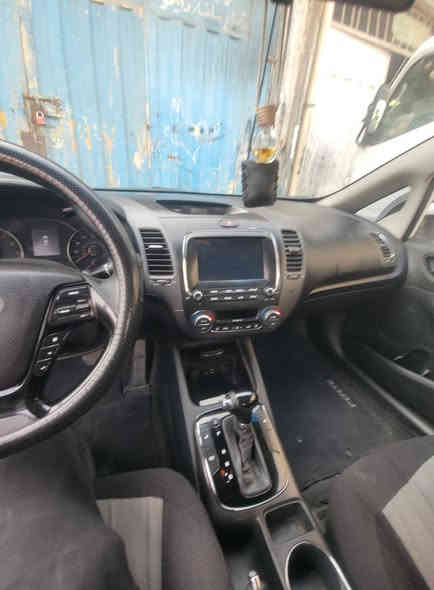 سلام عليكم. كيا فورتي  موديل 2017فئه EX   وارد أمريكي حادثه موضح بصور
محرك GDi 2000
بصمه تحكمات ستيرن
كشنات تدفئه،
3وضيعات قياده
مري شفط  ترحيب صندوق

تبريد قطعتين
السعر 115 بيه مجال
اتصال *********** بغداد
