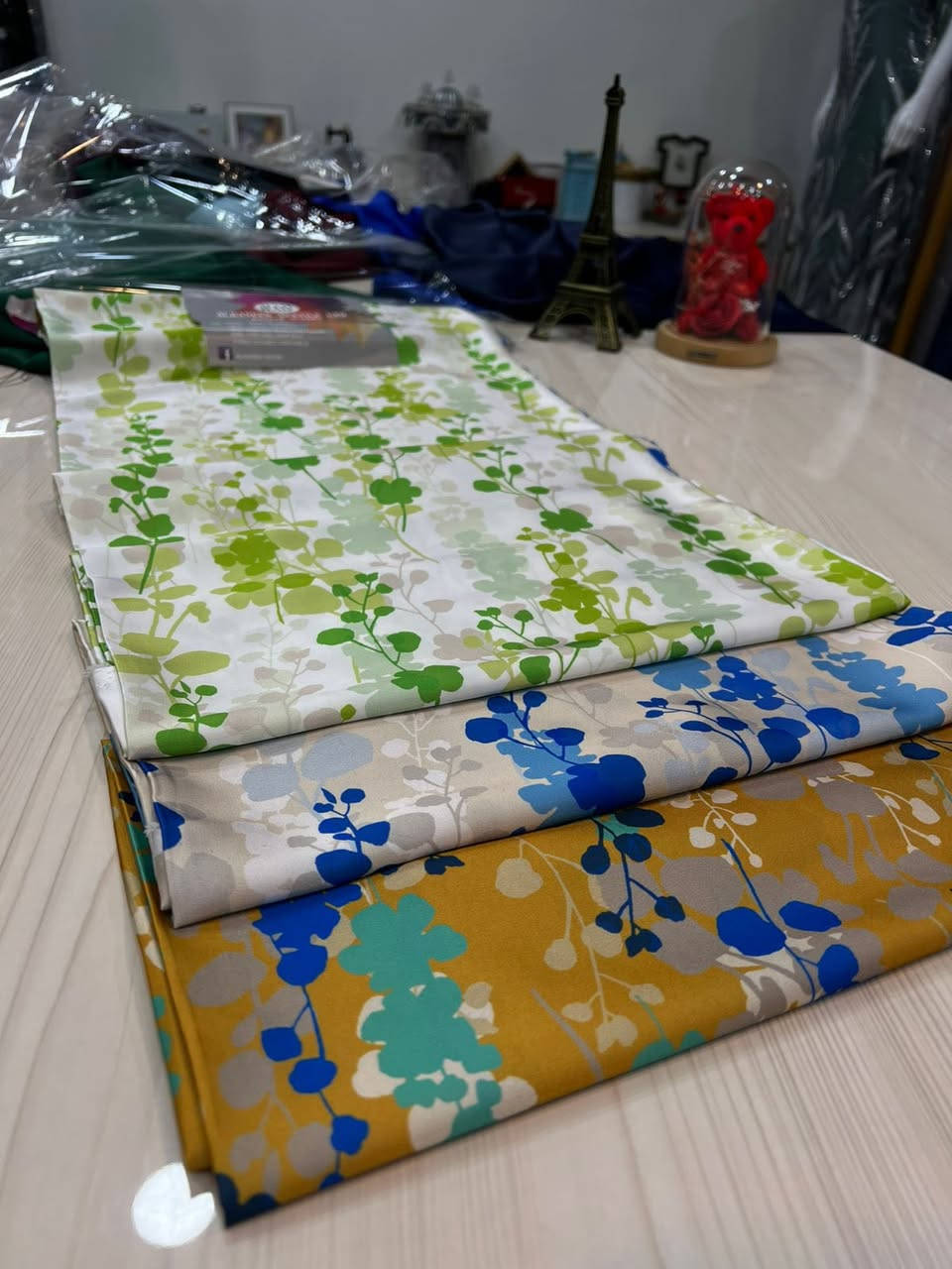 اقمشة مخاوير 
يرهم فستان وقميص
حبر أرماني
ديالى/ المقدادية/ السوك القديم
***********
