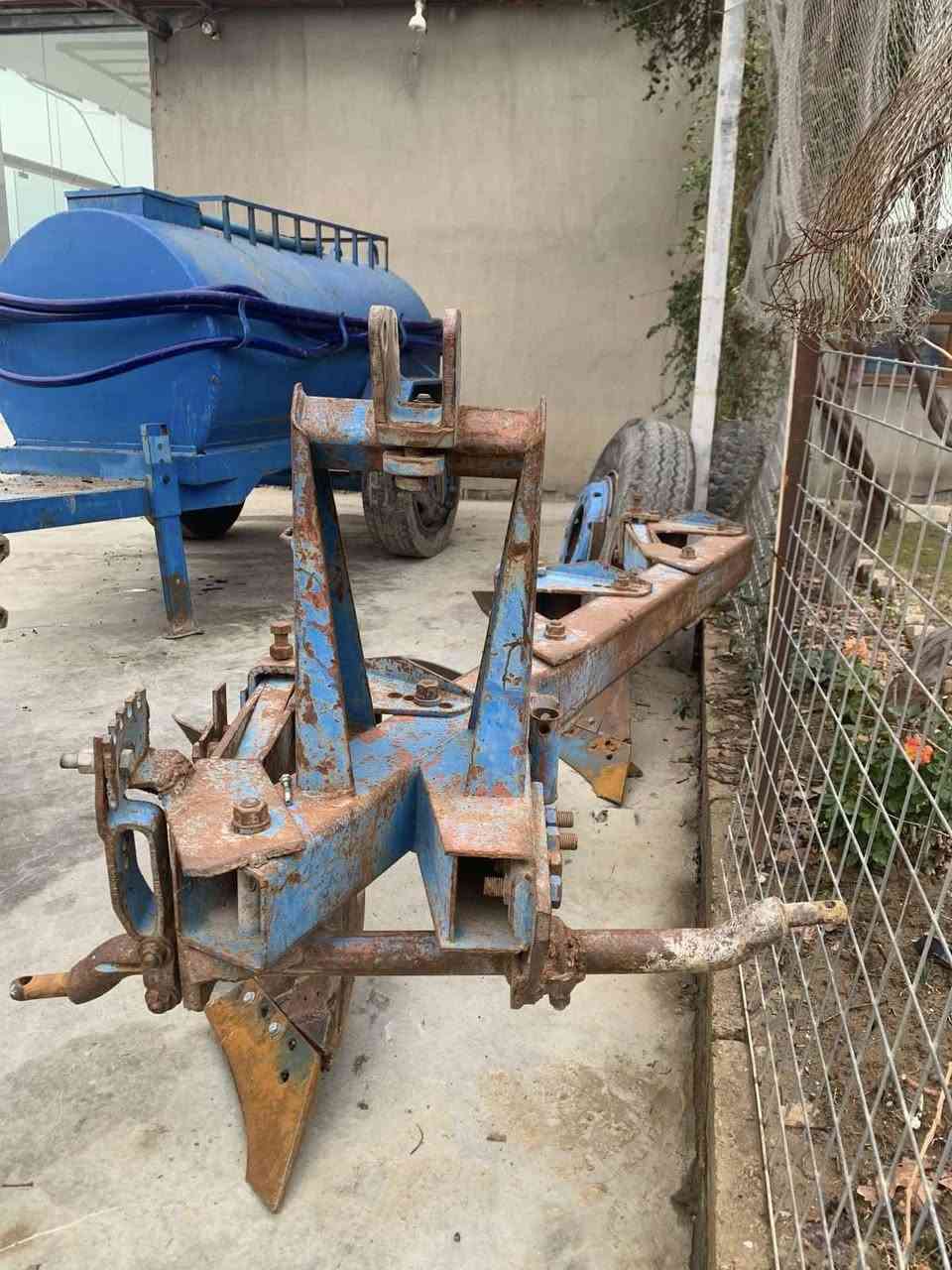 البیع بۆفرۆشتن گاسنی جەگی سویدی سێ قۆل لەسەر وەزعی شەریکە ***********__***********
