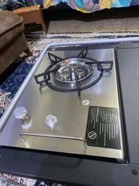 اتوفر ميز وطباخ ويرهم سنك يجي حوضين بي الحجز خاص او واتساب ٠٧٩٠٢٥٩٥٩١٢