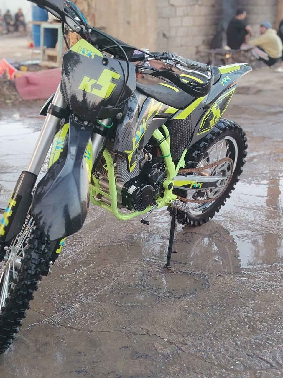 للبيع قفاز K5كوري ال اصلي عميه موديل 25كفاله اوراق مكينه 300نضافه فول شلعه او معدل شراي اتصل ***********
