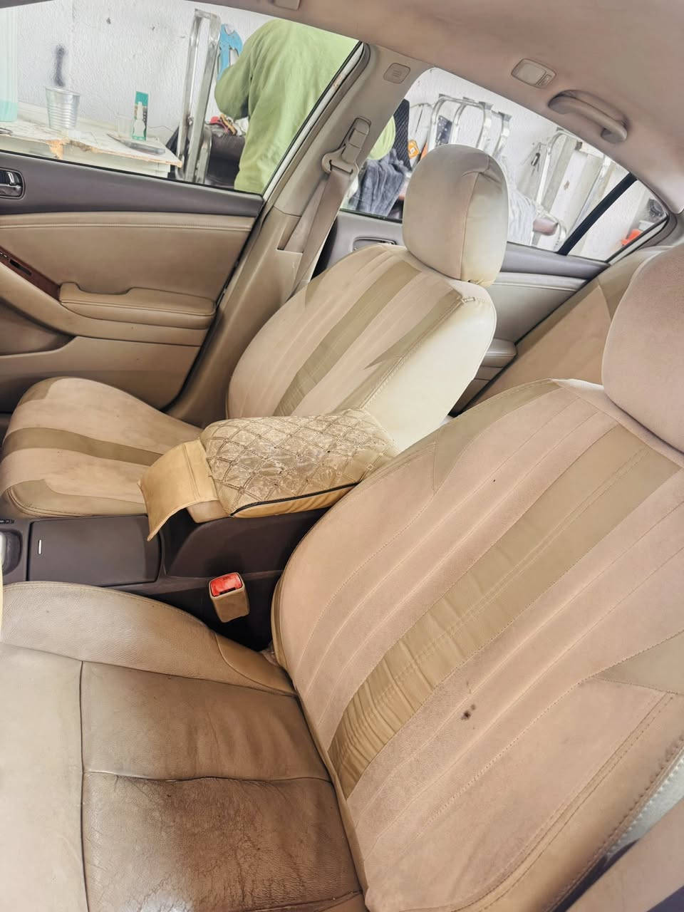 السلام عليكم نسان سيارة نسان ألتيما 2009 السياره نضيفه شوفته عينكم السياره مصبوغة عام حادثه جاملغ الخلفي اوباب الخلفي  صبغ العام أثر جراد تبريد منضومه جديده حداديه جديده داخل الساره نضيف خلته غرفه كامله   السياره جاهزة 
المكان بابل حله 
السعر 80بيه مجال
***********
