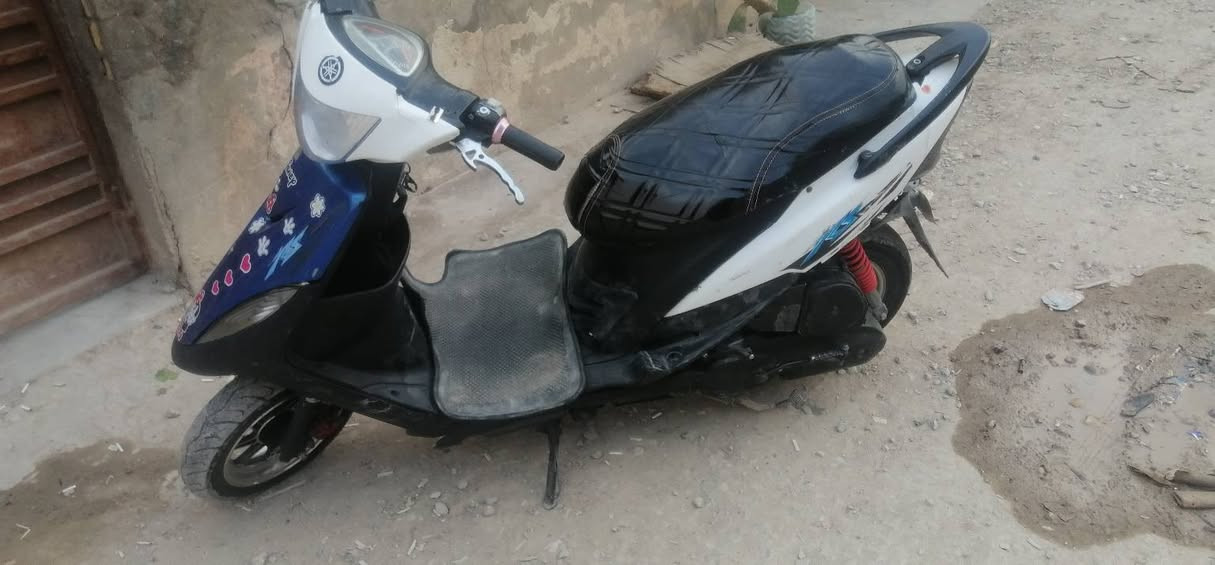 السلام عليكم دراجه ماكس للبيع بوشه 49 بلاد وياله رياضي صلنصه صجميه رياضي دراجه حلوة ونضيفه كهربائات كلهة شغاله عوزهة شوي ترتيب مستحقه كلج خلفي فقط سعر 500 وبيهة مجال للشراي رقمي *********** واتساب فقط او تواصل خاص
بعقوبه الكاطون
