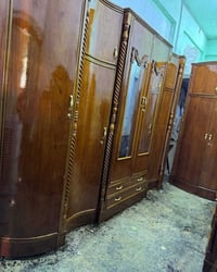غرفة مستخدمة 6 ابواب طابقين ملحق  داخل والخارج صاج طبيعي  حلوة ومرتبة ...