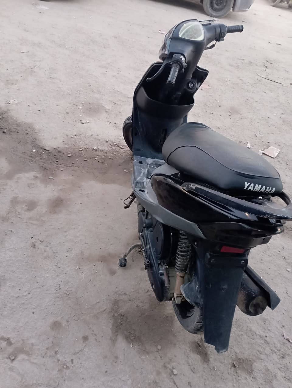 السلام عليكم 
دراجه ماكس عدله للبيع سلف هندر كهربائيات شغاله 
سعر 450 بيها مجال 
مكان حله قرب جسر الثوره 
***********
