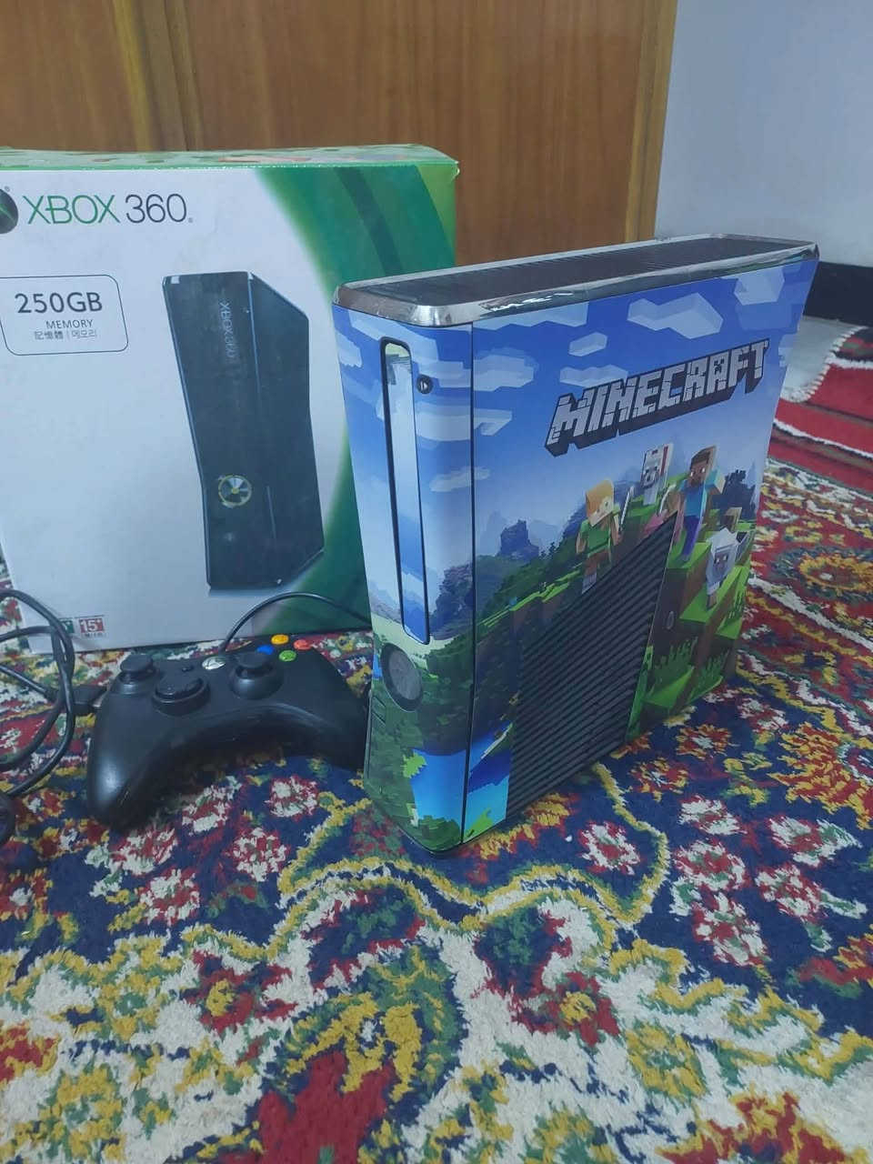 السلام عليكم اكس بوكس ٣٦٠ سلم جهاز نظيف وشبه جديد كامل ملحقاته كارتونة و كيبل HD ومحولته ويدة التحكم وبي ٣٥ لعبة ومن ضمنهن فورز هرايزن ٢ ريد دت GTA5 وبعد لعبات هواي وطوبة رقم اتصال *********** سعر ٩٠ الف قفل
