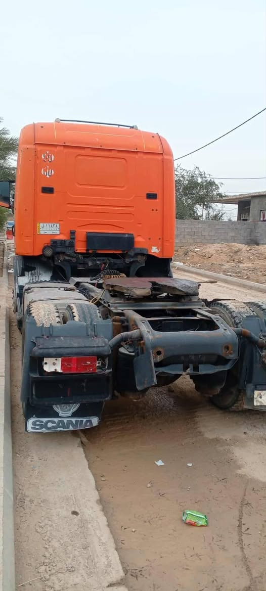 سلام عليكم اسكانية كلابي للبيع موديل 2003 كير كوبرا محرك 380 رقم واسط
***********
