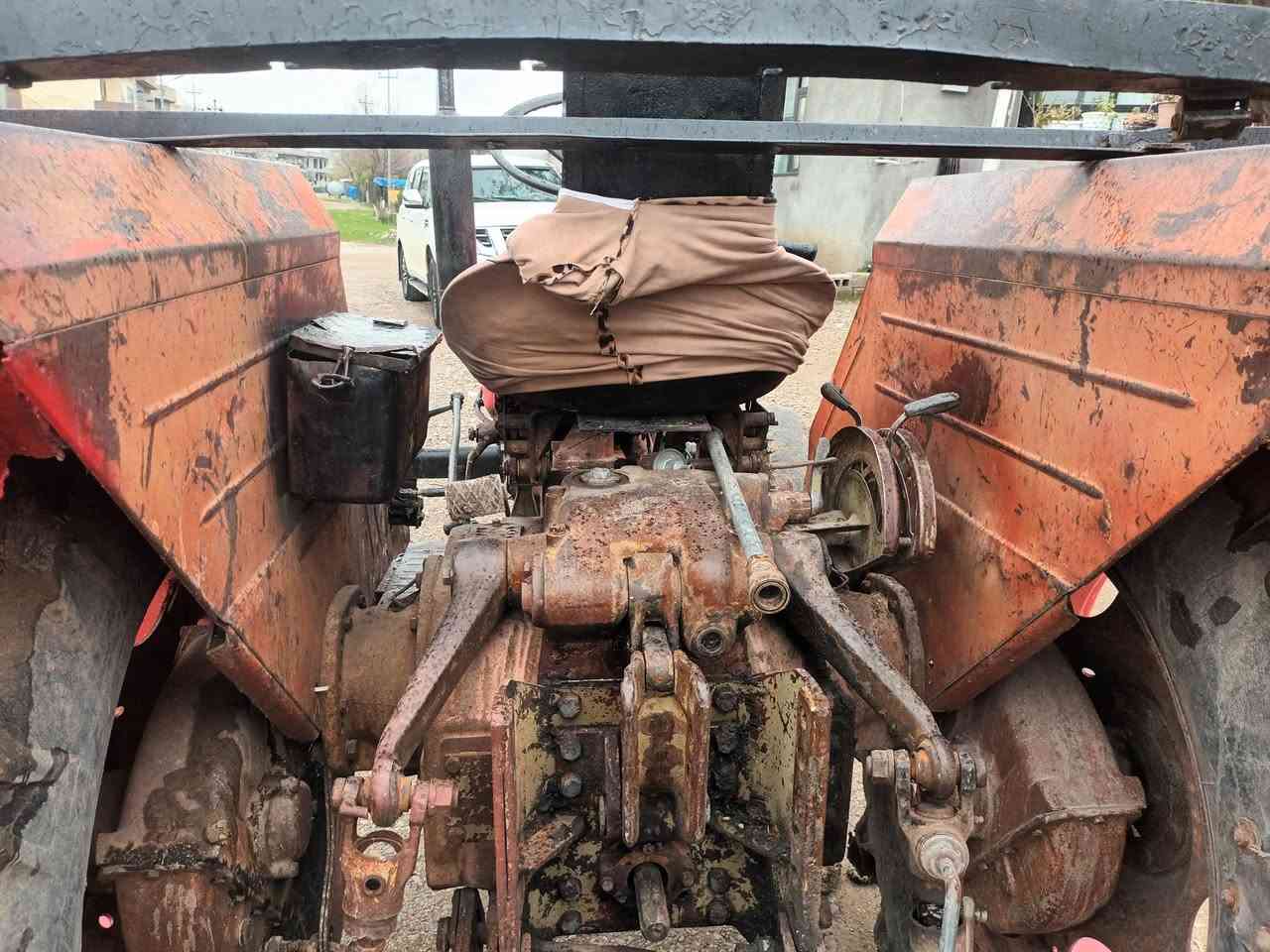 ئەم عەنتەرەبۆفرۆشتن سلەندەری بەشەرت نەتەقیوە مەکینەو گێڕی بەشەرتە سەرفی نیە زۆر پاکە بێ کێشەیە شوێن هەڵەبجەی تازە ژمارە 0750193570
***********
