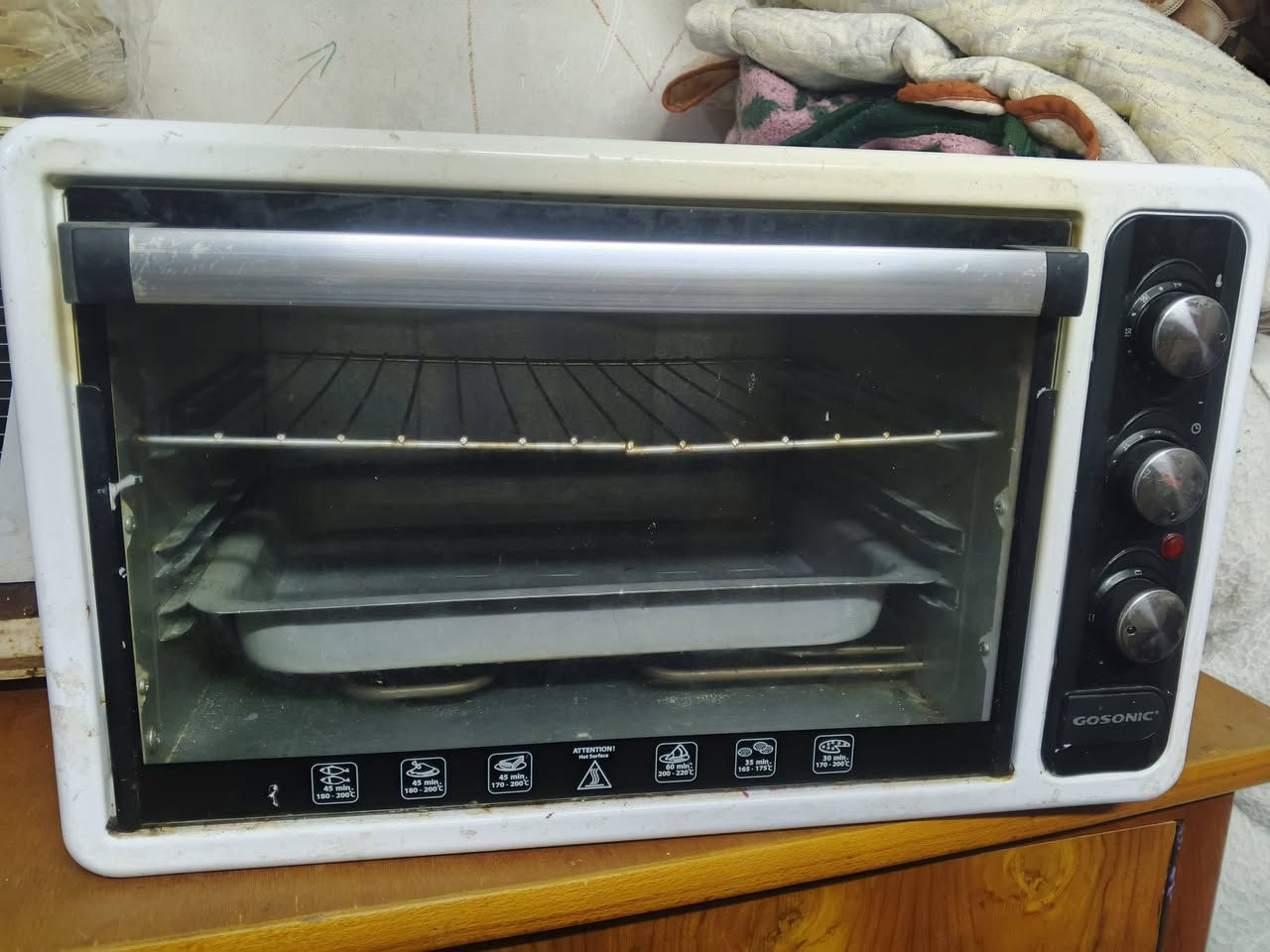 السلام عليكم اوڤن للبيع شغال مستخدم قليل الاستفسار ع الرقم *********** بي واتساب
