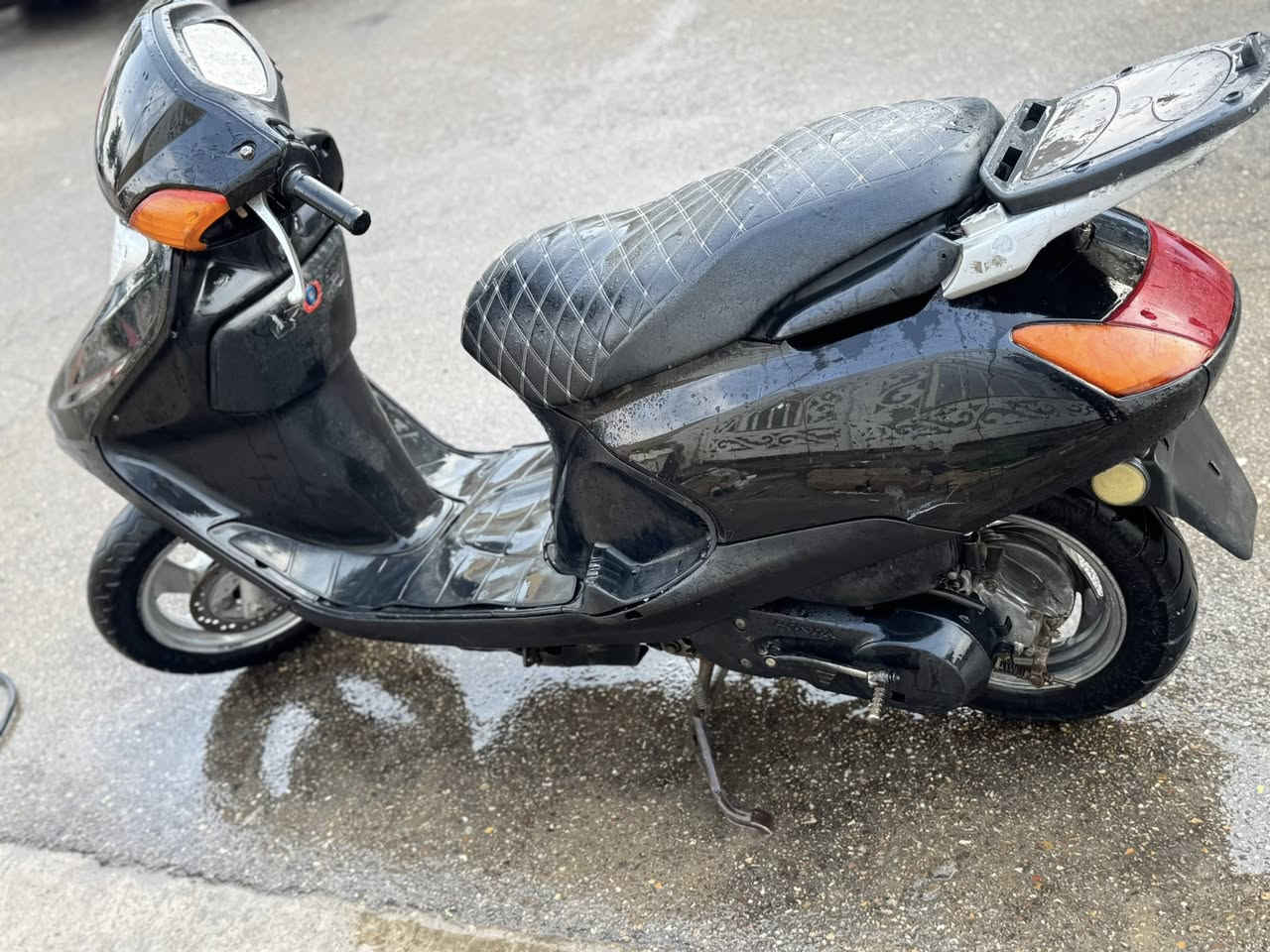 للبيع أو مراوس بأربعه كير سعره 575. وبيه مجال ***********
