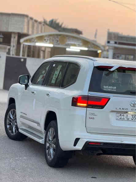 سلام عليكم 
 لاندكروز 2024 LIMITED VX
لمتد SAS توين تيربو. ضمان  
فول مواصفات للاخير    
٤ كامرات 
خزن ميموري
جميع الكشنات كهرباء 
جنطه شفط 
رادار خلفي 
حساس امامي خلفي 
جلد شاحن 
كشنات تدفئه تبريد 
ستيرن كهرباء 
مري شفط 
٥ بصمات
٣ شاشات تطبيق 
توقف ذاتي 
١٩ سماعه سيستم jBL
ماشيا 20 الًف 
باقي المواصفات معروفه 
السعر 810 بي مجال 
للاستفسار
***********
*********** بغداد
