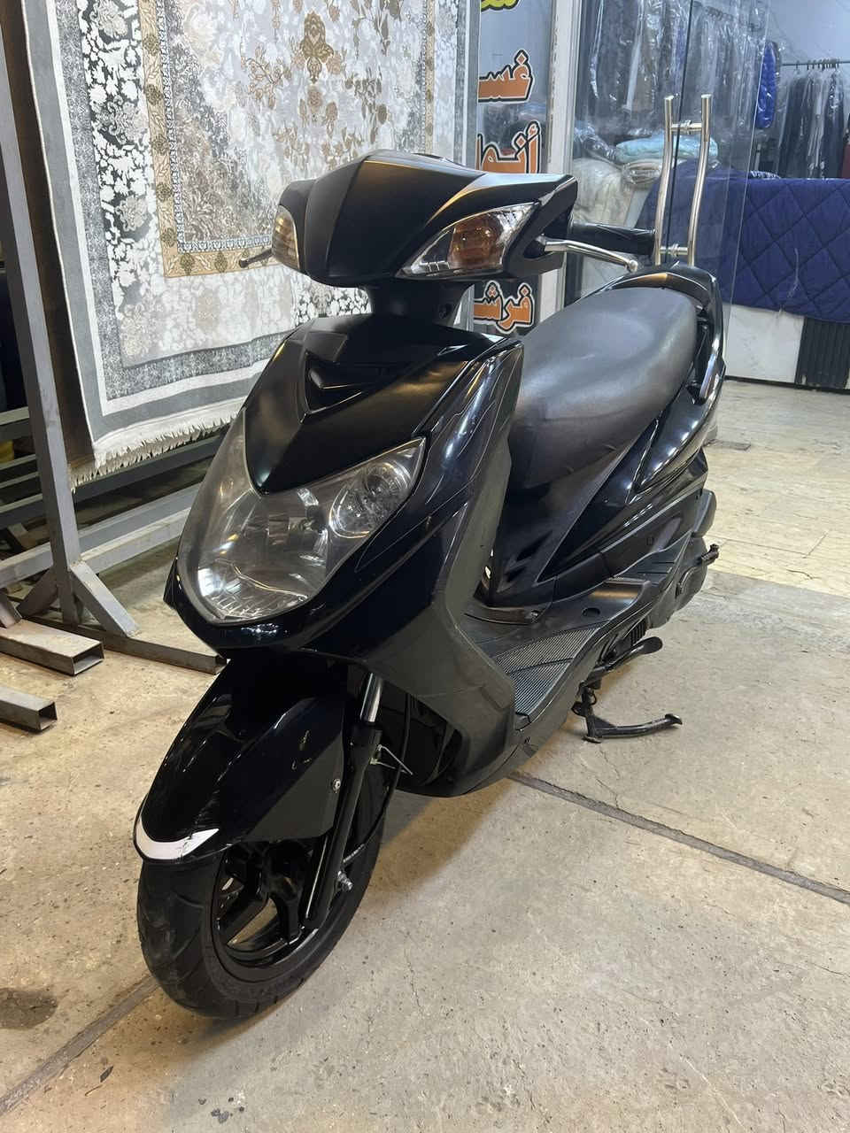 سلام عليكم 
دراجه فحل ياباني  نوزل 
دراجه مال مزاد صور مزاده موجود وكتلوك كامل  دراجه زيرو  
دراجه مكفوله كفاله عامه اي نقص مابيه 
بيه كلجات رياضي شلعه ومعدل خير من الله 
سعر خاص او اتصال على رقم ***********
