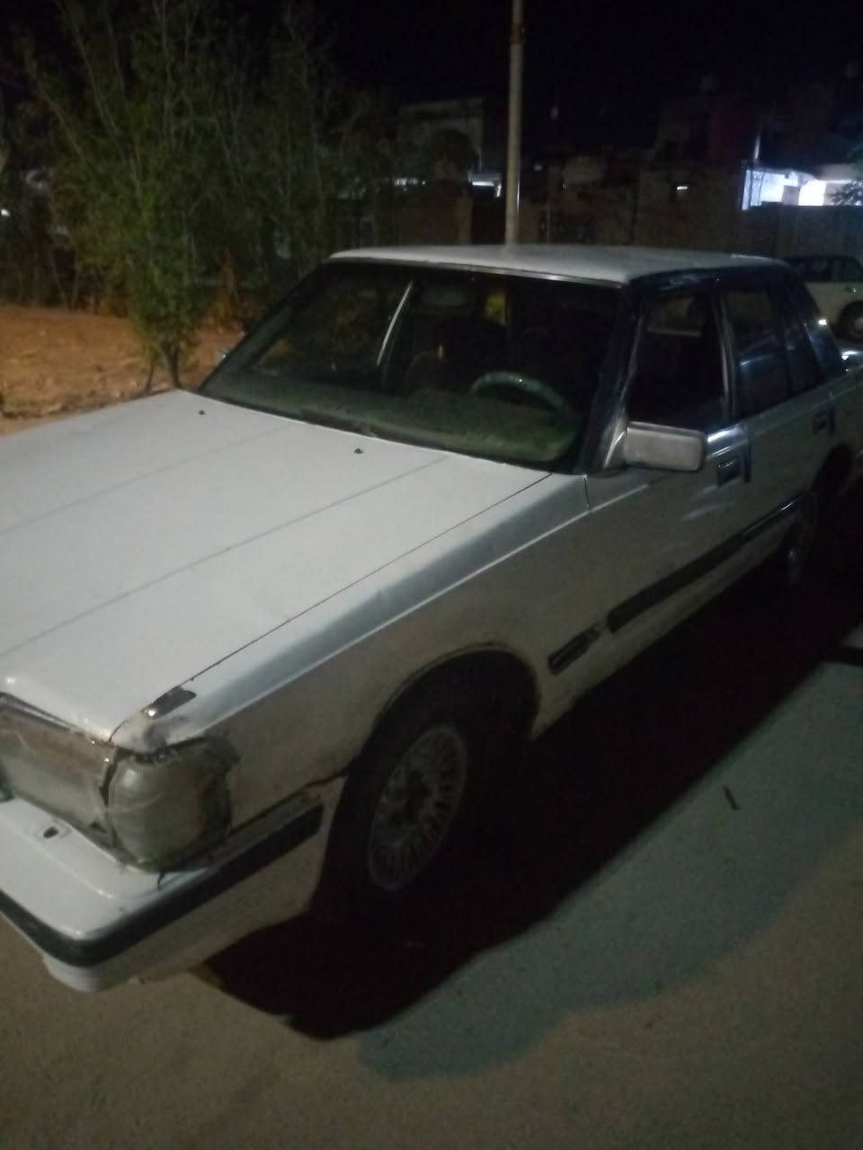 سلام عليكم سياره للبيع سوبر موديل 86 مكينه كير مكفولات بطه سياره بدون راعي ماندله اتكفل سرقه او عشاير سعرها 20بيها مجال للشري مكاني ناصريه الغراف شراي ينتصل ***********
