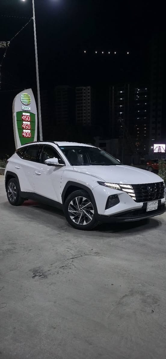 توسان 2023 خليجي كفاله عامه لا رواجز ولا غيرها رقم بغداد
فول قماره حديد
مواصفات 
بصمه ابواب 
شاشه داخلي 
داخل ابيض 
هاند بريك بصمه 
تشغيل عن بعد 
كشنات كهرباء
بردات خلفيه 
حساسات امامي خلفي 
كامره 
ترحيب دخول 
مري شفط 
قطعتين تبريد 
تحكمات مقود 

سياره جديده جداً بمعنى الكلمه ومكفوله من الصبغ والتعديل والتبديل 
كير مكينه بشرط من كلشي 
 سعر 213 بي مجال
مكان بغداد
***********
