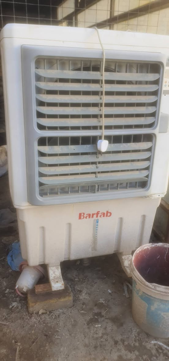 مبرده جديده بس متروكه كلشي بيها شغال فول الفول سعرها 100 والجديد مالتها ب 250 مجال جدا بسيط للشراي خاص متواجد وكذالك اتصال 
***********
