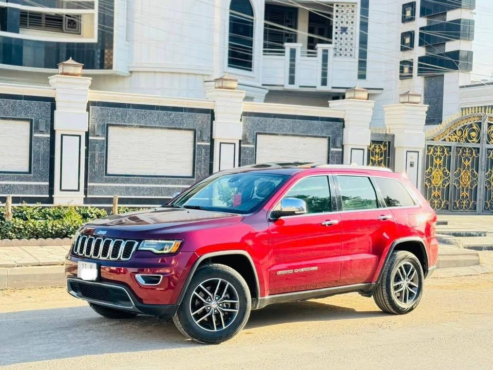 جيب كراند شيروكي لمتد
موديل 2017 

205 وبيها مجال بصيط

هاتف /***********
عنواني بغداد الدورة

🔹امريكي كلين تايتل 

بيها طخه  بلعراق صبغ قطعتين وقطعة كلين باقي مكفول   

رقم بغداد بأسمي الانكليزي تحويل ثاني يوم

🔹انارة داخلية محيطية 90 لون سمارت
🔹دخول ذكي 
🔹بصمة تشغيل 
🔹تشغيل عن بعد 
🔹خزن ميموري
🔹فتحه سقف سلايت روف 
🔹لون اسود🖤🖤
🔹تدفئه كشنات
🔹صندوك كهرباء
🔹جلد 
🔹راداد خلفي 
🔹رادار جوانب 
🔹مري كهرباء 
🔹كراسي كهرباء  
🔹شاشه وصط 
🔹نفكشين
🔹كامره خلفيه اصليه 
🔹حساس امامي 
🔹حساس خلفي 
🔹ويل كب 
🔹حساس تاير 
🔹قطعتين تبريد 
🔹لايت زنون 
🔹لد امامي 
🔹لد خلفي 
🔹تحكمات سترين جهتين 
🔹 كروس سرعه 
🔹رادار جوانب 
🔹رادار خلفي 
🔹بروجكتر زنون
🔹باقي المواصفات معروفه
