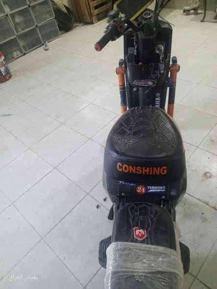 السلام عليكم  
للبيع: دراجة شحن نوعX900
الدراجة جديدة ماشية 30كيلو 
الدراجة نضيفة 
الموصفات
هورن
ضوة عالي ناصي رماش 
اشاير يمنة يسرى رباعي
السرعة 70حقيقي
عداد 119
نوع التشغيل عدد البصمة 2
اسويج2
اضافة اإلى بصمة جوة الشاشة 
مكان شحن يواسبي
اربع نمر 
بالاضافة الى نشر ضوئية وية البريك تنبيه سرقة قفل فتح تشغيل عن بعد مداسات  الدراجة 5باتري الكبار  ويل برتقالي تچوة الراكب الثاني الدراجة بيها مكان تخزين چكنچة السعر 500الف دينار الرقم 
***********
