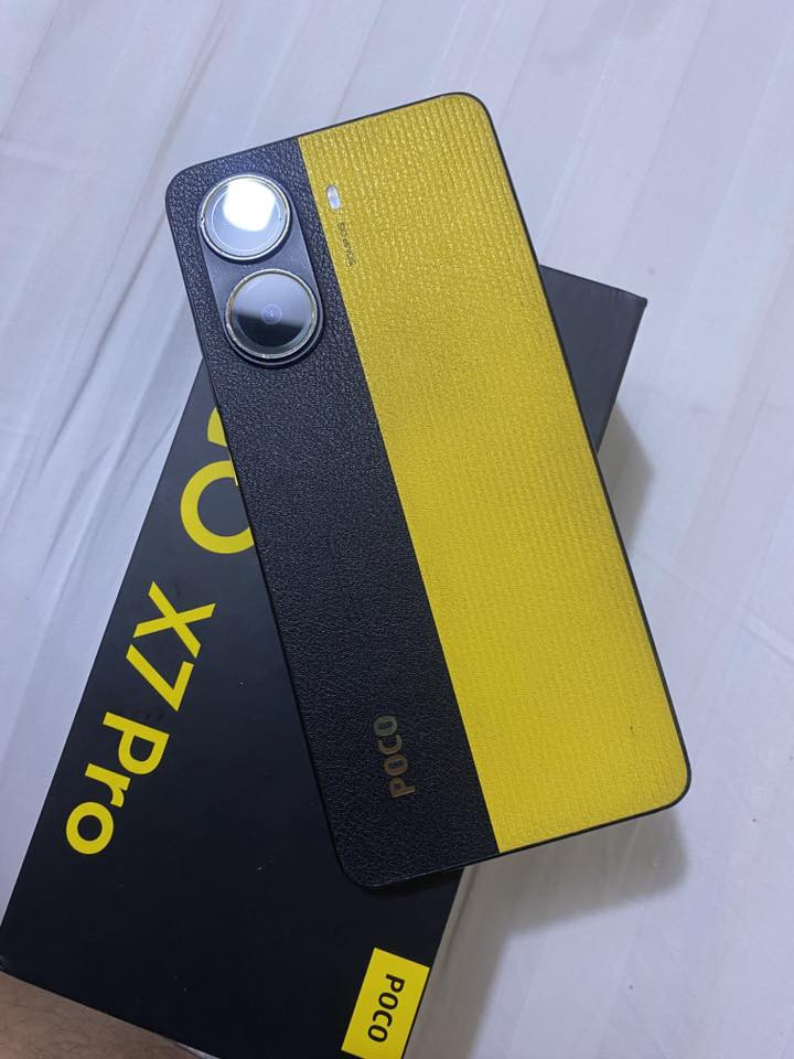 السلام عليكم تليفون بوكوx7برو فقط الشاشه مكسوره ما مئثر بلجهاز مكاني بغداد ***********
