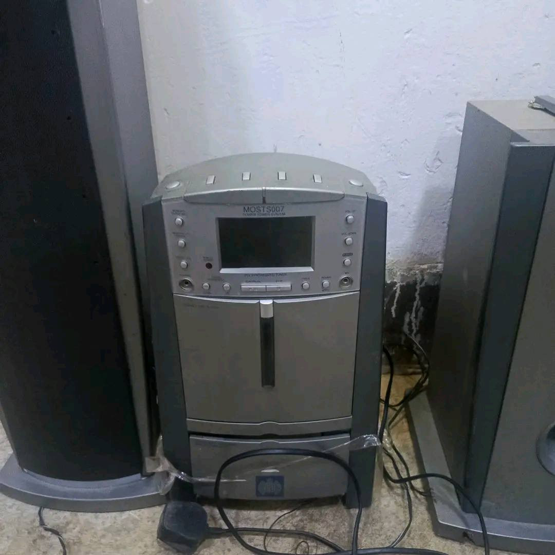 غراض 🔥للبيع🔥🔥
ثلاجة شرط الشقل بالشرط  (( السعر 85

باب 🚪🚪حوش ((  السعر 👍70

سماعات ب 35

جربارة اطفال السعر👍 30

الاسعار بيهم مجال للشراي فقط  🔥🔥

*********** ع واتساب

التواصل ع 🔥الخاص او ع واتساب
