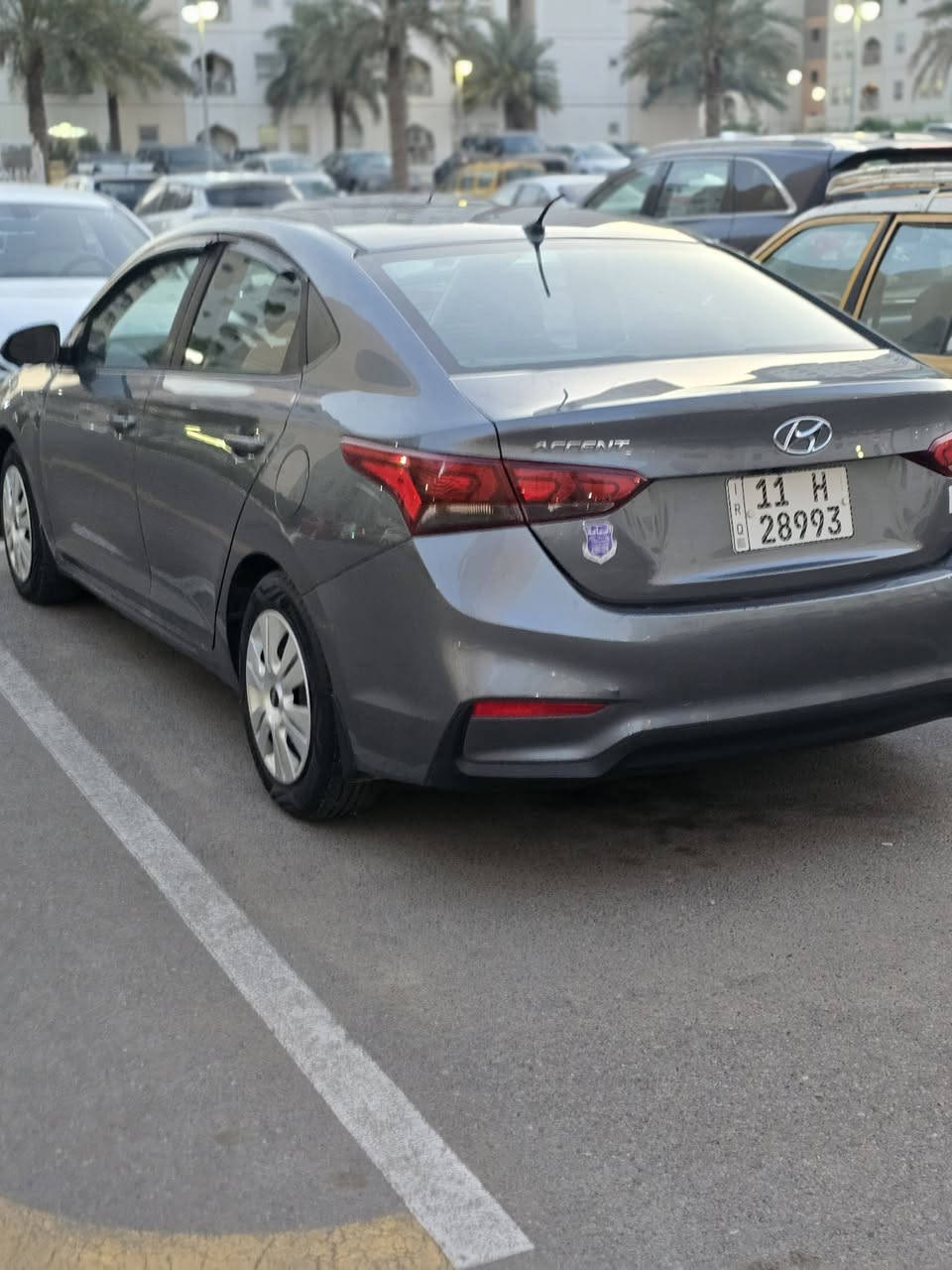 اكسنت 2020 امريكي
حادثها  الاصلي بسيط 

قطعه وحده 

1600 محرك 

نظيفه جدا ماشيه 55 الف 

مال جناي 

كير  At

تبريدها ثلج  تخم تاير جديد وباتري 
كاميرا وبيها مواصفات هواي ماعرف بيهن 

واي استفسار خاص اوواتس اب 

***********

رايدتها ب118 $
