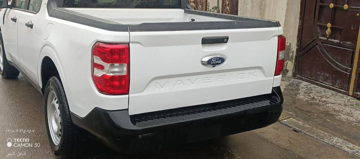 السلام عليكم
فورد مافريك للبيع 
موديل 24 داخل نيلي 
مواصفات XL
حادثها موضح بالمنشور مبدل بنيد نفس اللون طبق الاصل بدون رش 
مكاني بغداد /
السعر 180 
*********** رقم الهاتف
