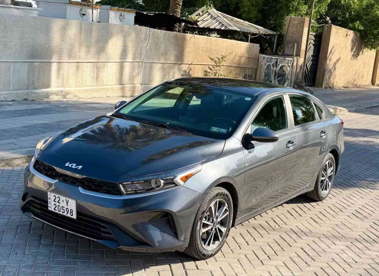 السلام عليكم للبيع فقط بدون مراوس
كيا فورتي  موديل 💯2024💯
ماشيه (30) الاف بوضع الزيرو

دخول جديد وترقيم اربيل جديد وهزه جديده تحويل لو وكاله مضمون

• المحرك: 2000 دوش

 • شاشه تدعم الكاربلي + كاميرا خلفية

 • رادار أمامي

 • 3 أنظمة قيادة

 • تحكمات ستيرن+ نظام تحديد المسار

 • السيارة نظيفة جداً وجديدة بمعنى الكلمة بدون اي نقص

حادث جاملغ فقط ونص بنيد صبغ ايرباك ستيرن وبرده وراجعات سستم سستم شواصي مكفوله حته راديتر وبدنه بلاديات وبدون اي نقص 

العنوان / بغداد العطيفية

السعر 155وبيهة مجال بسيط

للأستفسار 📞  ***********
