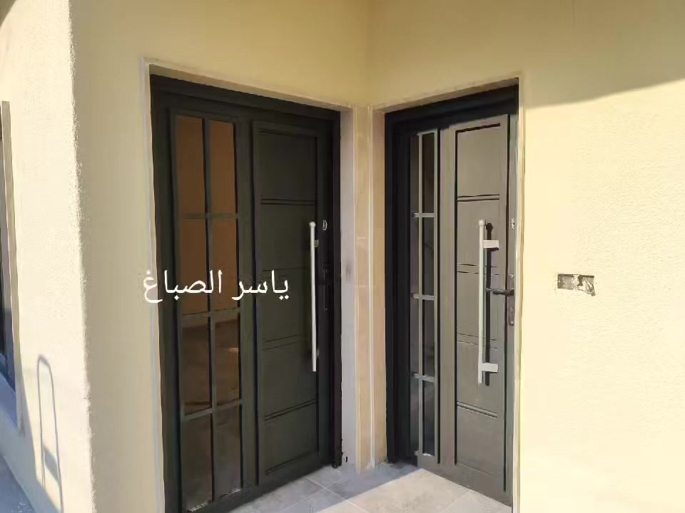 السلام عليكم 
شغلي.. صبغ… معالجات… ديكور.. تعتيق
صبغ.. واجهات… سقوف جبس مبورد…... 
بأحدث التصماميم الهندسيه….... شوف الفيديو.. للاخر… 
***********واتساب
***********
