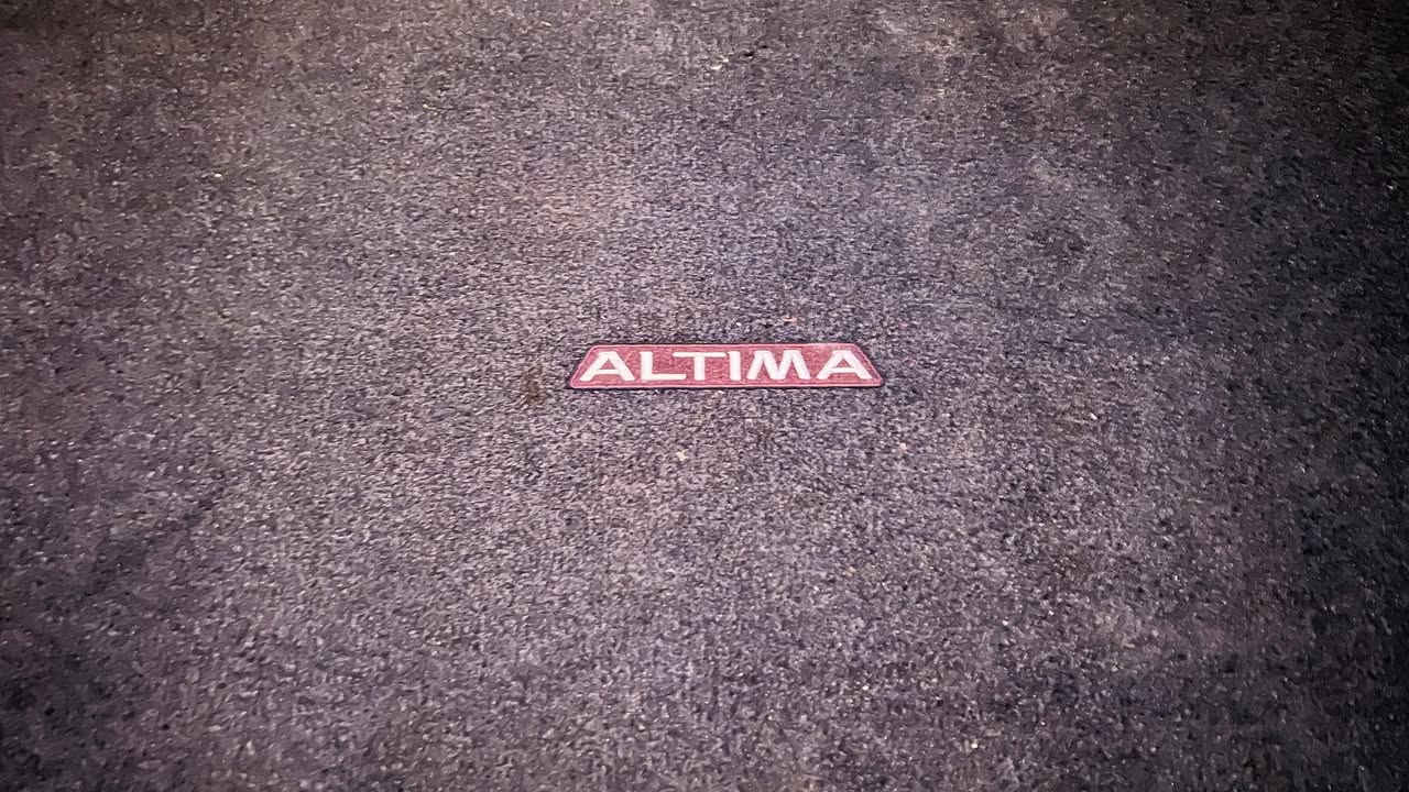 السلام عليكم ورحمة الله وبركاته
من رخصة الادمن
نيسان ألتيما SL فول

 موديل / 2022 وارد أمريكي 

️  مواصفات SL اعلى فئة / دواخل أوف وايت مميز

 ماشي : 49 الف mil ميل  

محرك ٤ سلندر/ 2.500 

رقم اربيل مميز 

تحويل او وكالة 

بأسم شركة 

الضرر / حافة البنيد + جاملغ أمامي جهة السايق بدون دواخل موضح بالصور 
صبغ البنيد + الجاملغ 

ايرباك دركة ستيرن 

تصليح بسيط بارد في الجاملغ الأيمن 10 سم  

كير محرك مكفولات 

السعر 158 وبيها  مجال بسيط حك الجية 
للأستفسار / ***********
