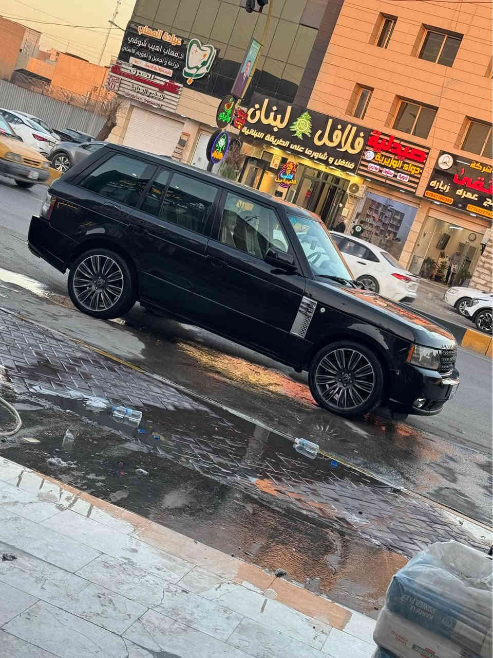 سلام عليكم رانج روفر فويج ٢٠١٠ سيارة فول مكفولة مكينة كير وارد خليجي سردار سعر ١١٠ بيهة مجال مكاني بغداد الوزيرية *********** بغداد, العراق
