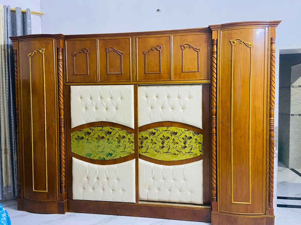يتوفر غرف نوم اشكال ديكورات صاج عراقي حطاطه و كناتير أبو 6 ملحق طابقين 
أبو 4 جديد مو مستخدم 
بسعار مناسبة 
ونقل وشد مجاني واصل لباب بيتك 
عنوان الرمانه البعبيد 
***********/ بي وتساب
